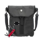 Paquete Victorinox de Mochila ADVENTURE TRAVELER DELUXE y Navaja CLIMBER de 14 Funciones.