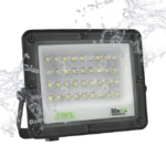 Reflector Tipo Lupa 100 W / Flujo luminoso 10 000 lm / 110 - 240 Vca~ 60Hz / Dimensiones 270 x 210 x 22 mm / Uso en exterior IP66.