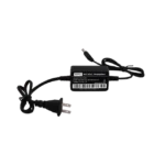 Adaptador de Pared de 12Vcc @ 1 A con cable y clavija Nema 1-15 / 0.5 metros a la toma de alimentación / 0.5 metros a la conexión del dispositivo