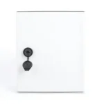 Gabinete de Poliéster IP65 Uso en Intemperie (250 x 300 x 140 mm) con Placa Trasera Interior de Plástico (Incluye Chapa y Llave). - Image 7