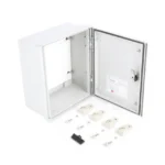 Gabinete de Poliéster IP65 Uso en Intemperie (250 x 300 x 140 mm) con Placa Trasera Interior de Plástico (Incluye Chapa y Llave). - Image 5