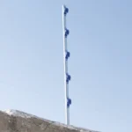Aislador de Paso colo Azul reforzado para cercos eléctricos, resistente al clima extremoso - Image 4
