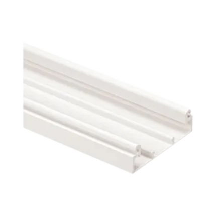 Base para canaleta T-70, de PVC rígido, con orificios perforados para montaje, 103.3 x 44.9 x 1828.8 mm, Color Blanco