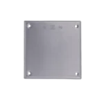 Tapa cuadrada ciega de aluminio para caja cuadrada.